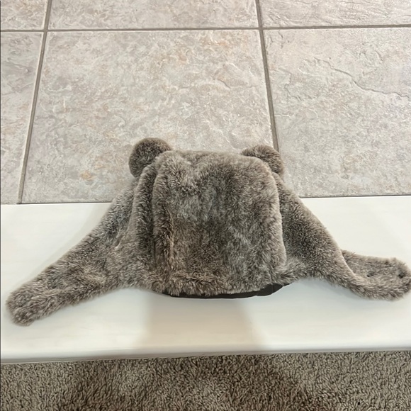 Cozy Faux Fur Bear Ear Hat for Kids - Gray - Picture 3 of 3